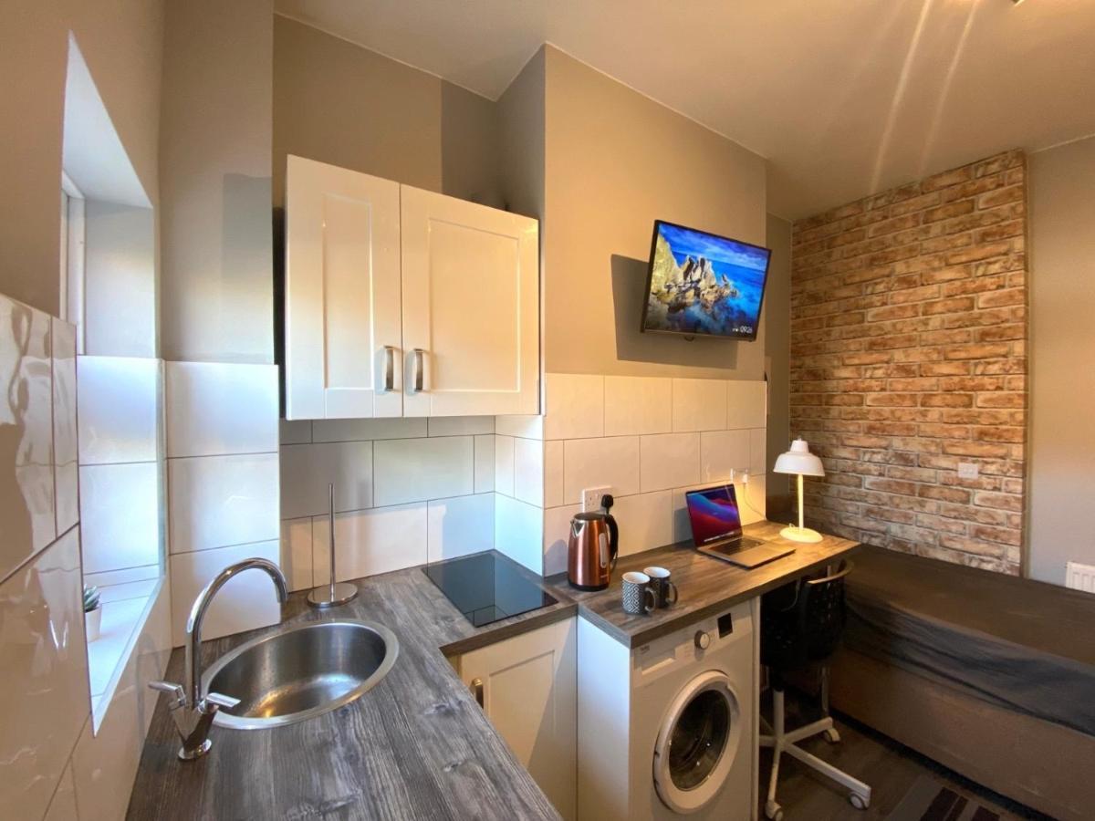 Limpenny Studio Apartment - Work Friendly And Outstanding Garden Studio Close To City Centre Nottingham Buitenkant foto