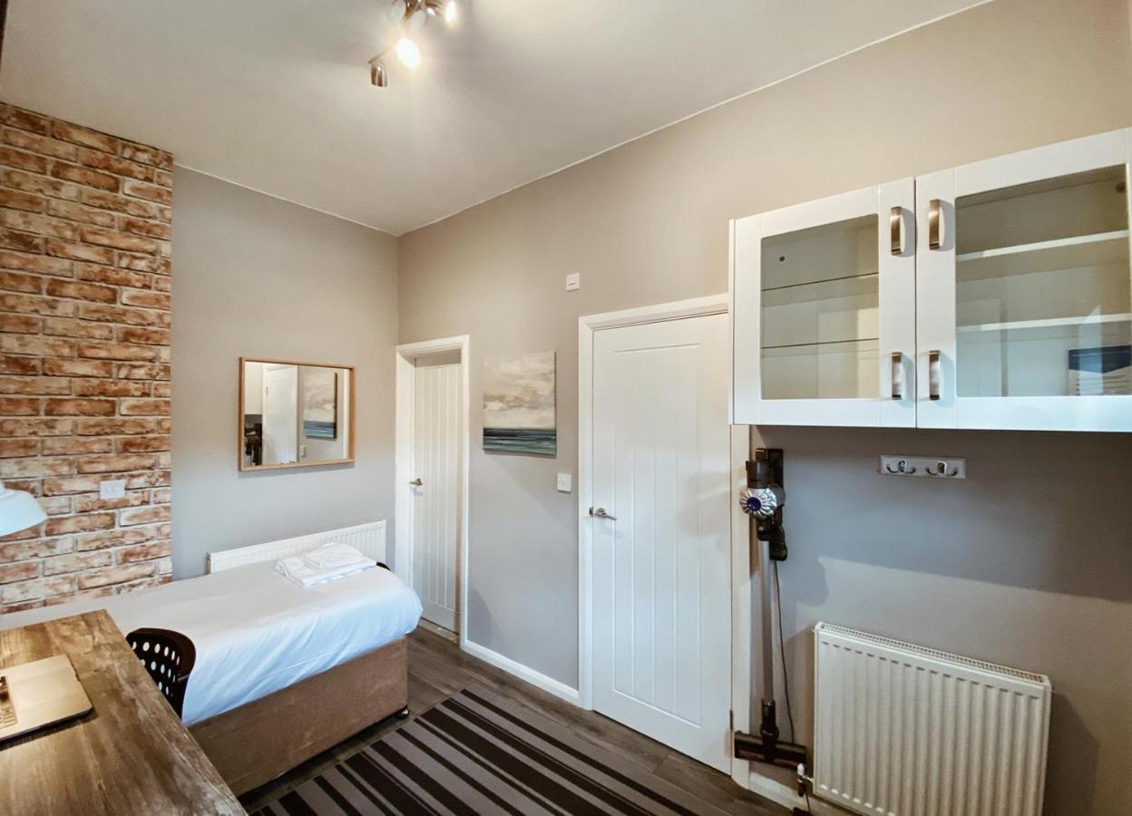 Limpenny Studio Apartment - Work Friendly And Outstanding Garden Studio Close To City Centre Nottingham Buitenkant foto