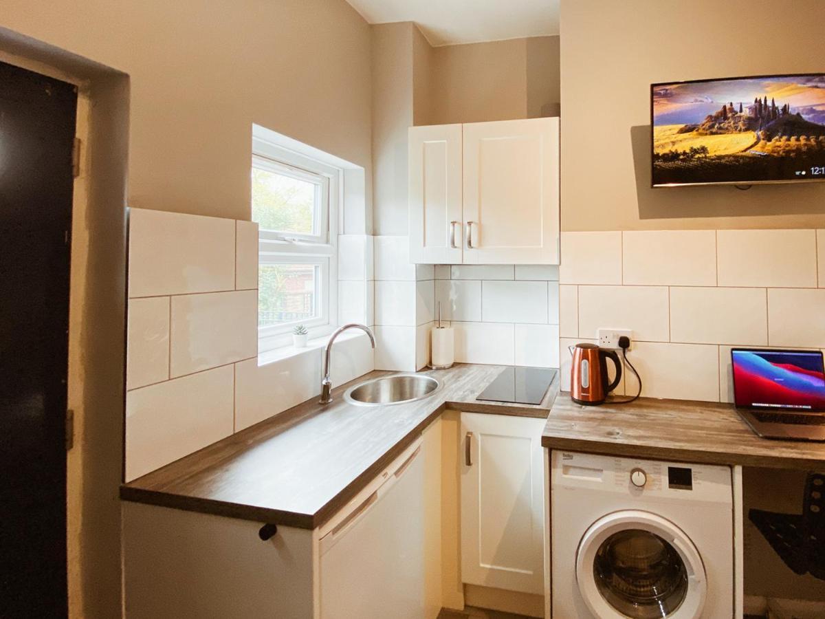 Limpenny Studio Apartment - Work Friendly And Outstanding Garden Studio Close To City Centre Nottingham Buitenkant foto
