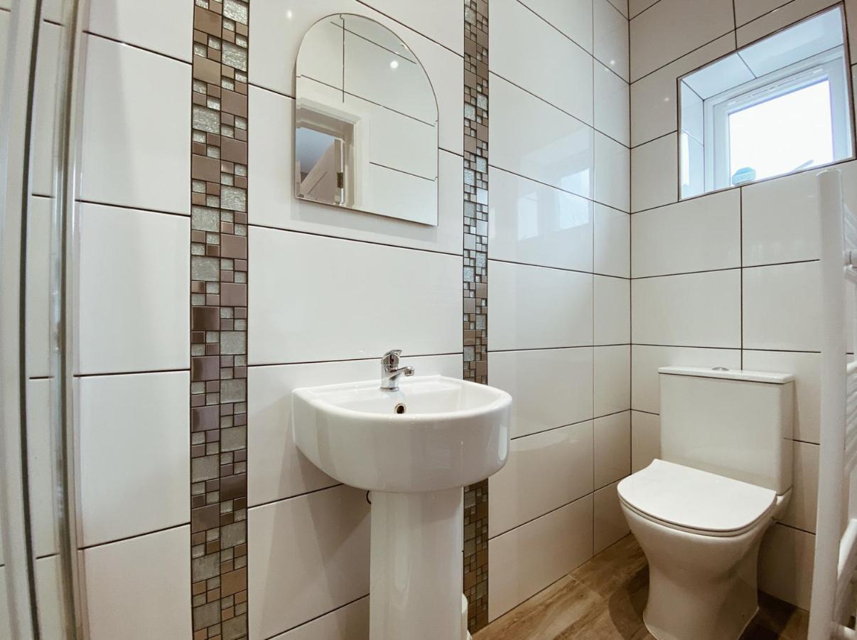 Limpenny Studio Apartment - Work Friendly And Outstanding Garden Studio Close To City Centre Nottingham Buitenkant foto